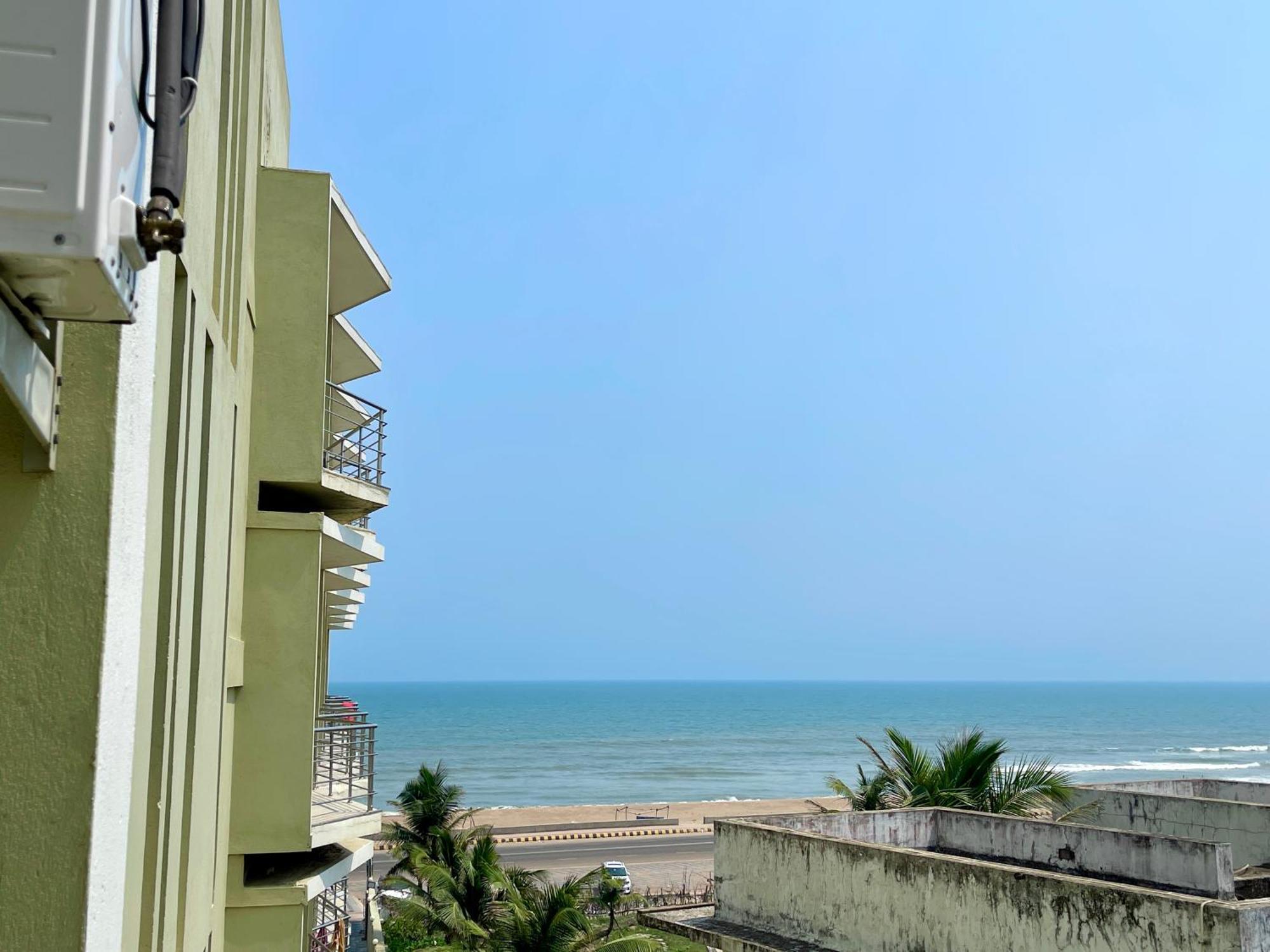 Hotel Tbs ! Puri All-Rooms-Sea View Fully-Air-Conditioned-Hotel With-Lift-And-Parking-Facility Breakfast-Included Bagian luar foto