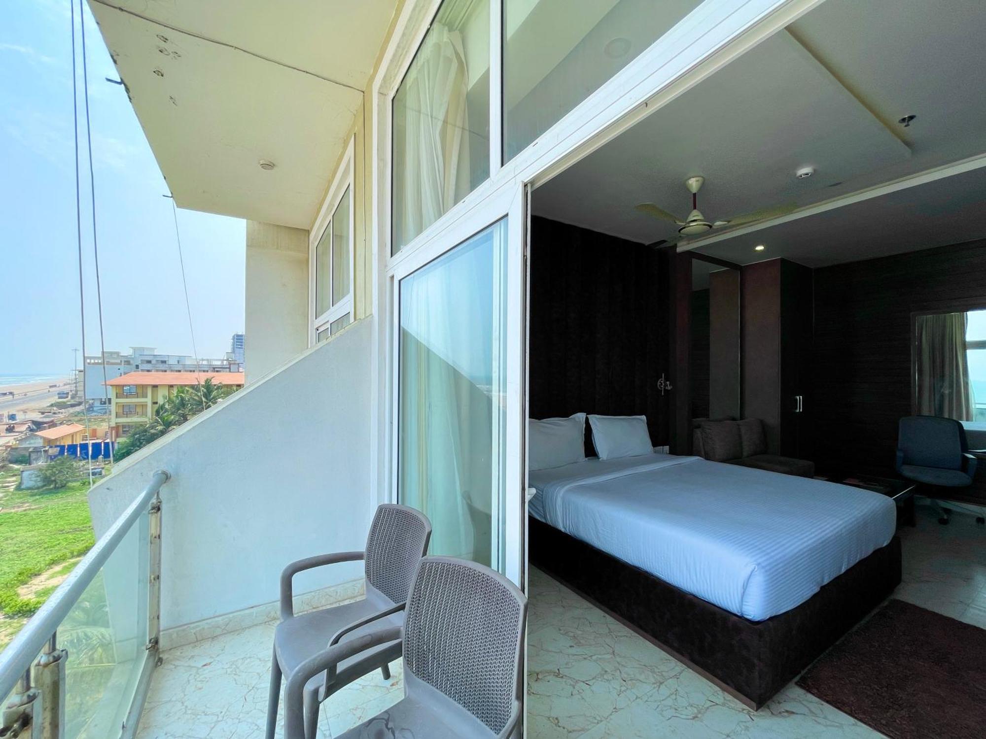 Hotel Tbs ! Puri All-Rooms-Sea View Fully-Air-Conditioned-Hotel With-Lift-And-Parking-Facility Breakfast-Included Bagian luar foto